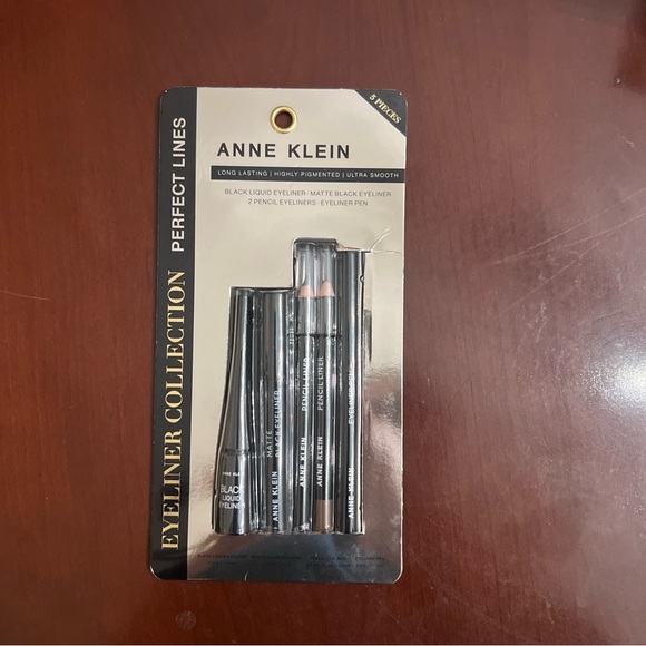 BCBGeneration Eye & Lip Set + More - Picture 8 of 9